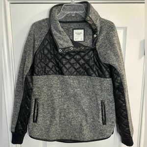 Like New- Abercrombie & Fitch Asymmetrical Snap-up Fleece